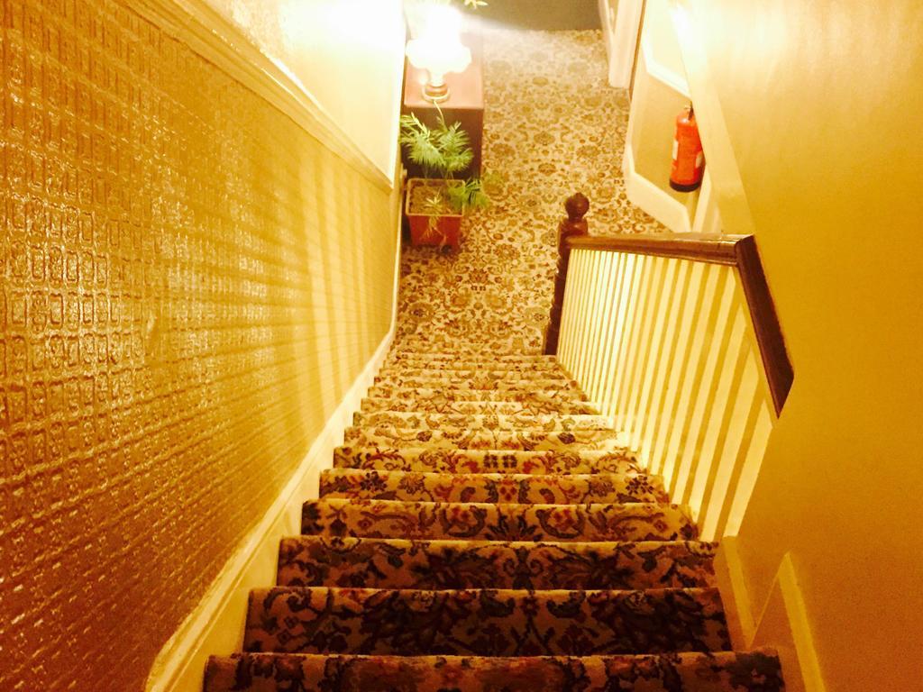 Southend Inn Hotel - Close To Beach, Train Station & Southend Airport エクステリア 写真