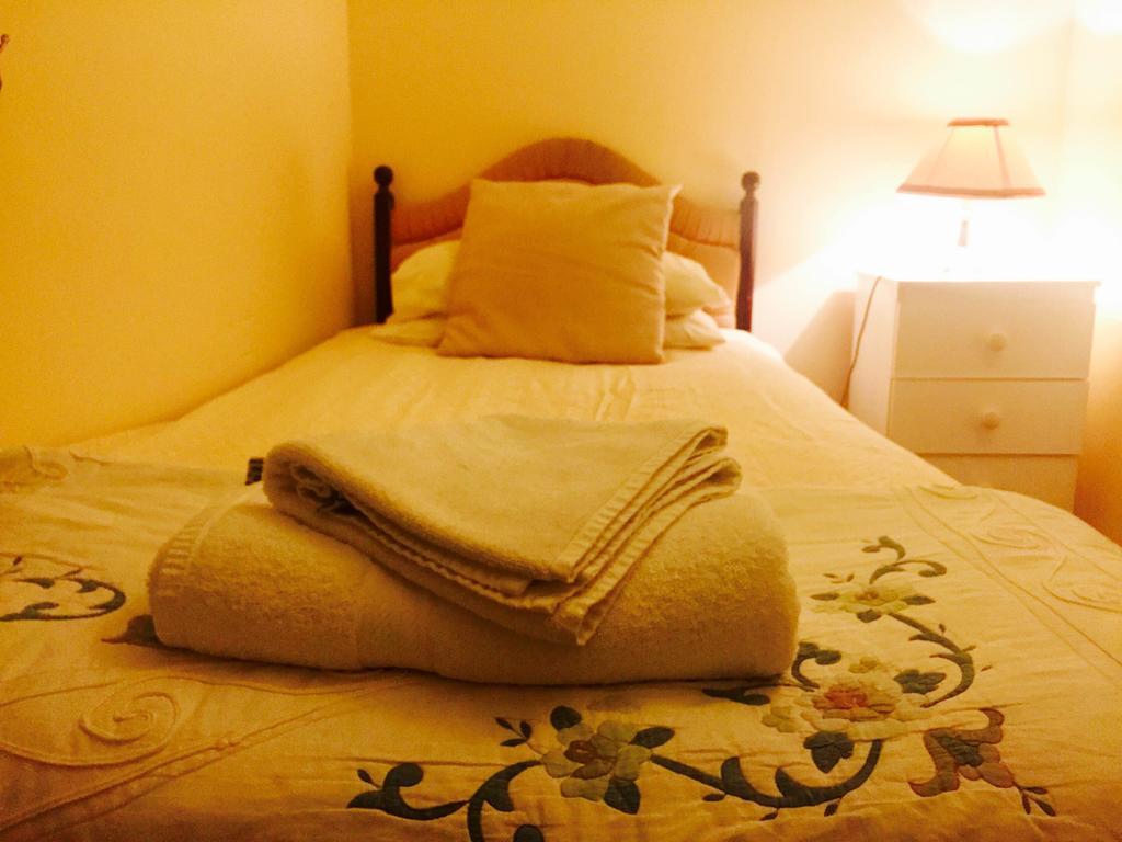 Southend Inn Hotel - Close To Beach, Train Station & Southend Airport 部屋 写真